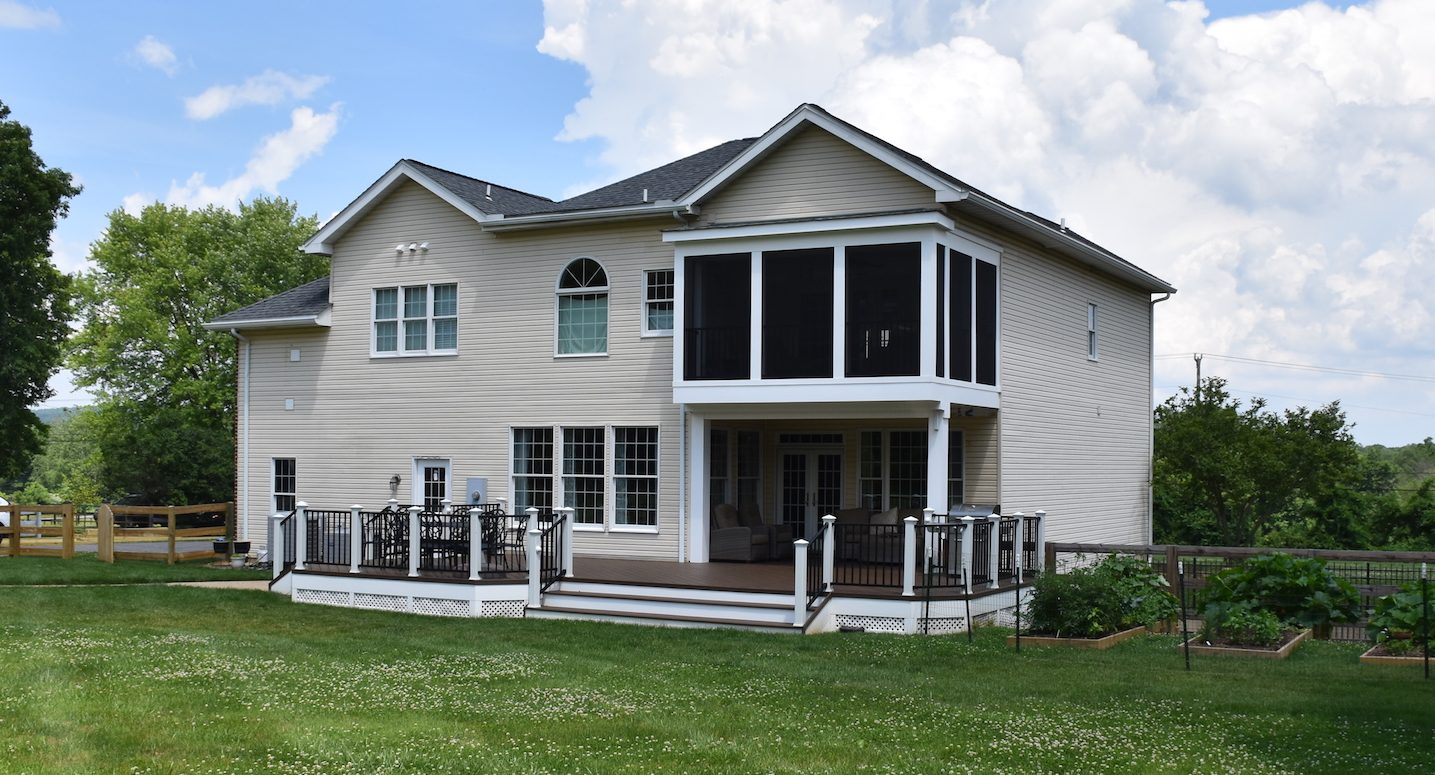 Screened In Porch Above Lower Deck